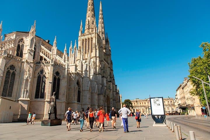 Tour a piedi di 2 ore dei luoghi iconici di Bordeaux — foto 2