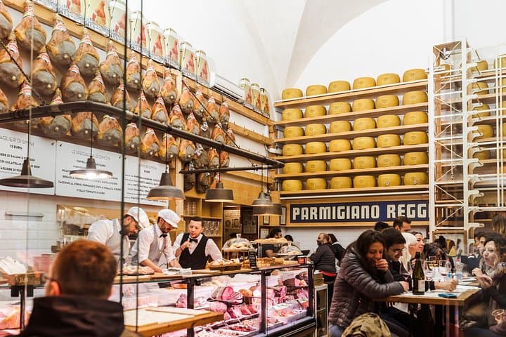 Tour Privato dei Punti Salienti e dei Tesori Nascosti di Bologna — foto 2
