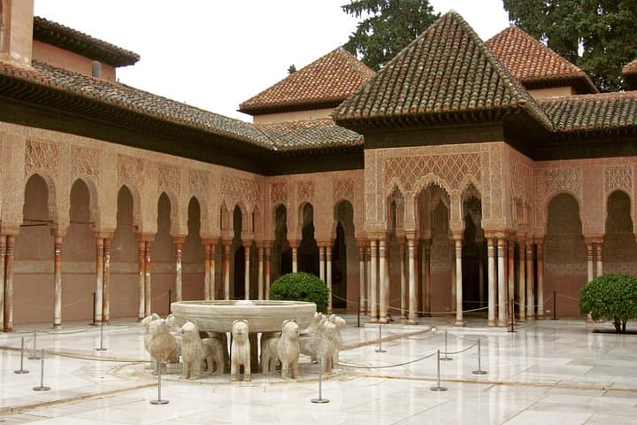 Alhambra & Generalife: Exklusive 3-stündige Privatführung — Foto 5