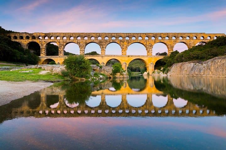 Halbtägige Tour zum Pont-du-Gard, Uzès und Nîmes ab Avignon — Foto 4