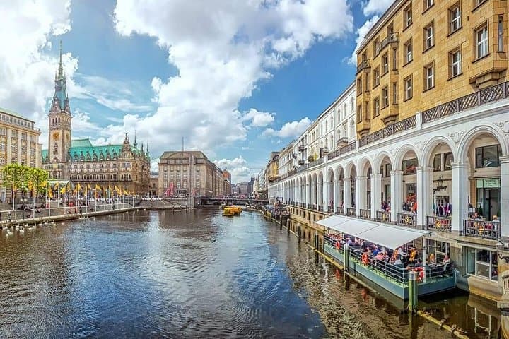 Transfer Privado de la Ciudad de Hamburgo al Aeropuerto de Hamburgo XFW — foto 4