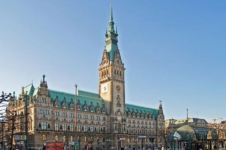 Transfer Privado de la Ciudad de Hamburgo al Aeropuerto de Hamburgo XFW — foto 3
