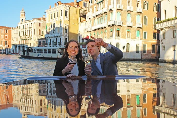 I Segreti del Canal Grande - Tour Privato in Barca Speciale — foto 3