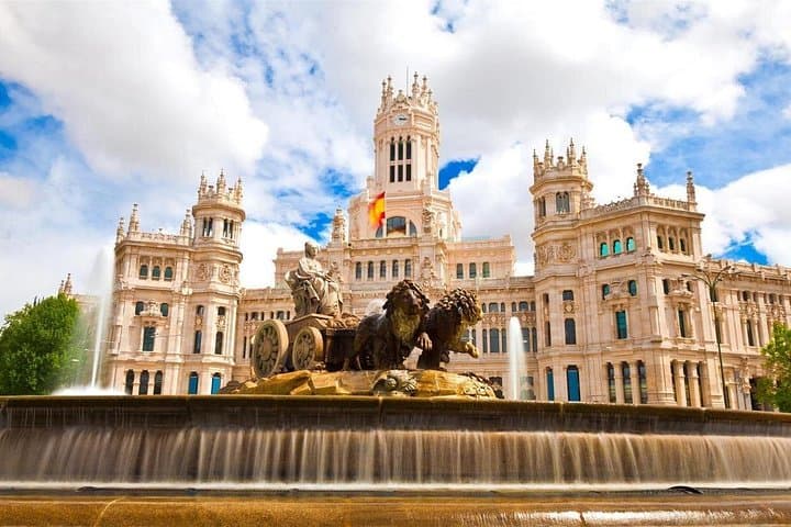 Transfert Privé : Madrid vers l'Aéroport de Madrid MAD en Van de Luxe — photo 5