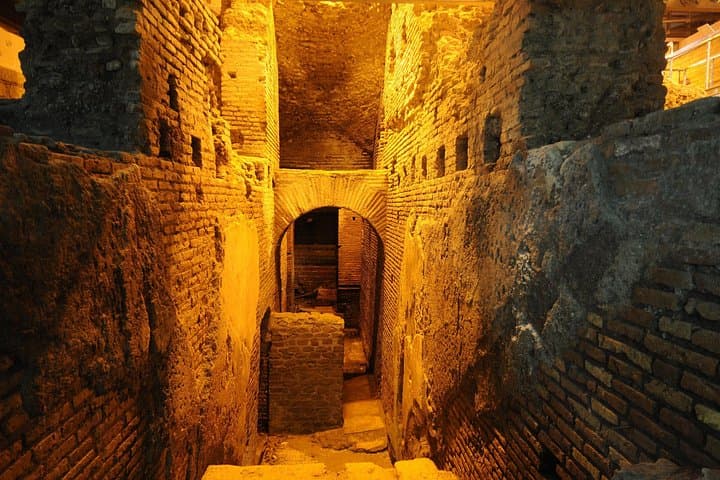 Roma: Tour Guidato del Distretto della Fontana di Trevi e della Domus Sotterranea — foto 4