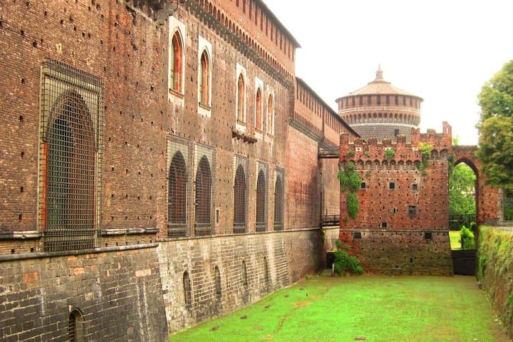Visita guiada al Duomo con terrazas y al Castillo Sforza en Milán — foto 3