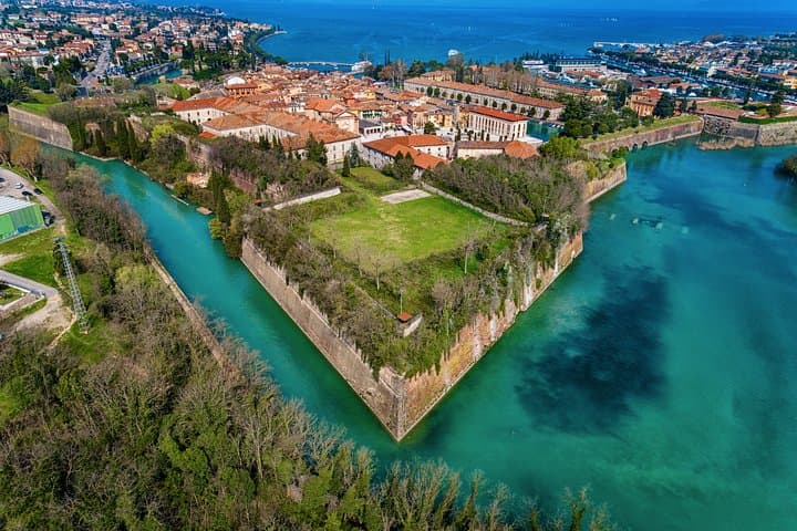 Tour a pie por Peschiera — foto 5