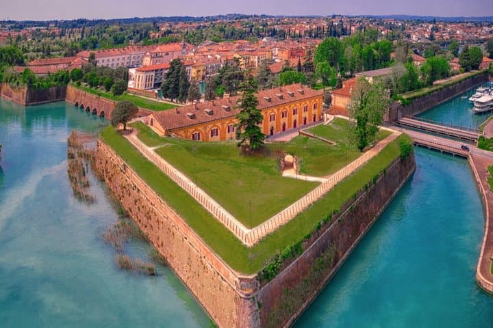 Tour a pie por Peschiera — foto 3