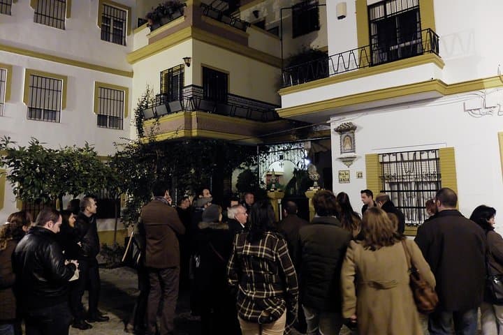 Tour Storico Serale di Siviglia con Storia Inquietante — foto 5