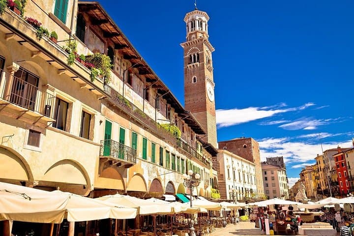 Private Stadtführung durch Verona mit Zugang zur Arena und Julias Balkon — Foto 4