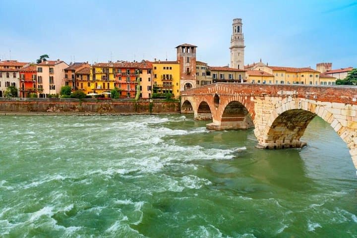 Private Stadtführung durch Verona mit Zugang zur Arena und Julias Balkon