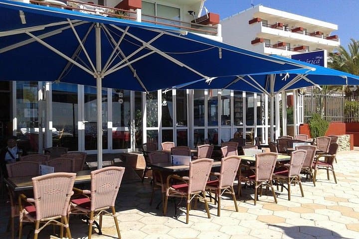 Paella mit Sangria im Restaurante America — Foto 2