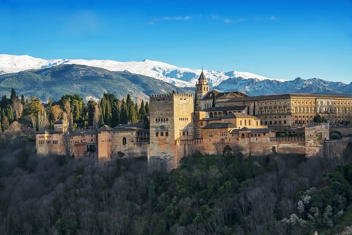 Visita Guiada al Generalife, Jardines y Alcazaba (sin los Palacios Nazaríes)