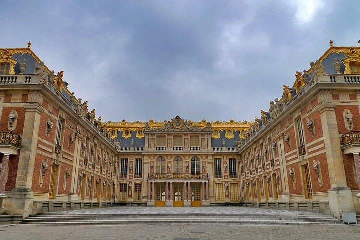 Escursione a Versailles in treno con ingresso al Palazzo e ai Giardini — foto 1