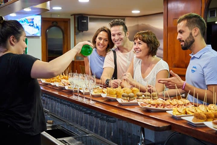 Private Pintxo-Tour mit D.O. Weinen in San Sebastian — Foto 2