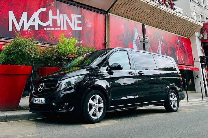 Private Transfer to Moulin Rouge — photo 4