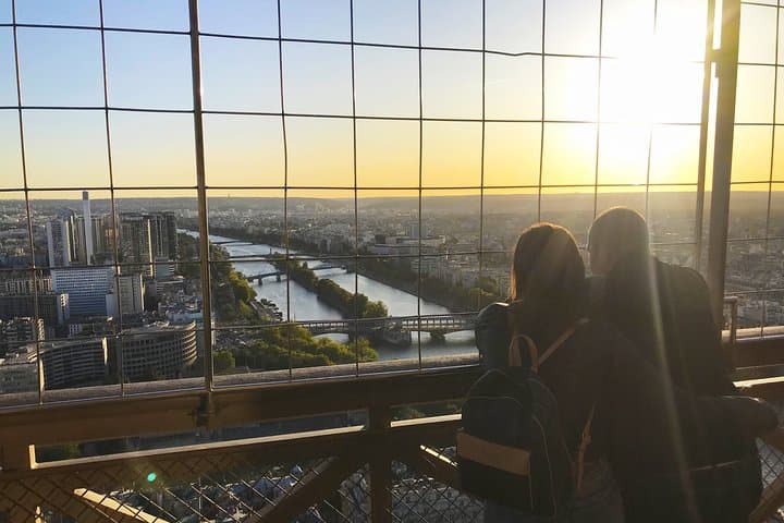 Acceso al Ascensor de la Torre Eiffel con Crucero por el Sena — foto 5
