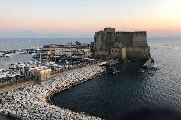Tour de Elena Ferrante (Mi amiga brillante) en Nápoles