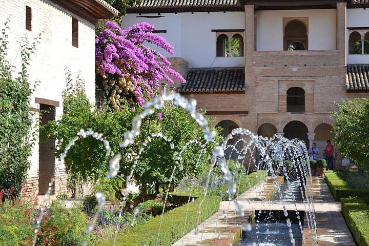 Tour guidato dell'Alhambra: Generalife e i suoi giardini