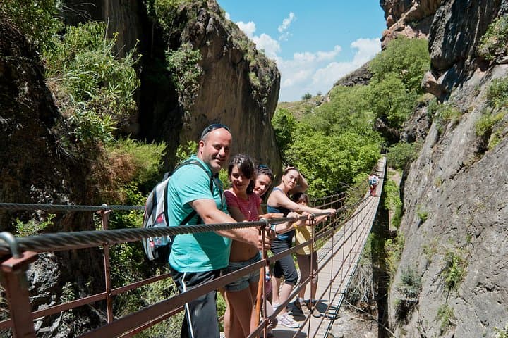 Geführte Kleingruppen-Abenteuer-Tagesausflug von Granada in die Sierra Nevada