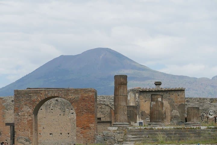 Pompeji und Vesuv - VIP-Tour/Kleine Gruppe mit Mittagessen — Foto 2