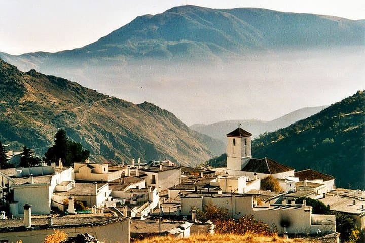 Las aldeas inalteradas de Alpujarra: Excursión guiada en grupo reducido