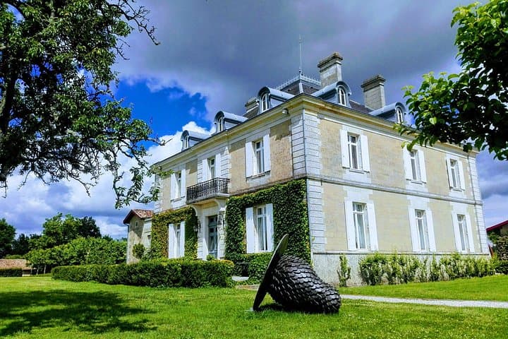 Private Premium Wein Tour in Bordeaux von San Sebastian