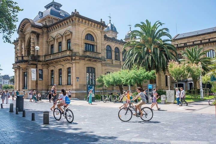 Stadtrundfahrt und Radtour in Donosti — Foto 4
