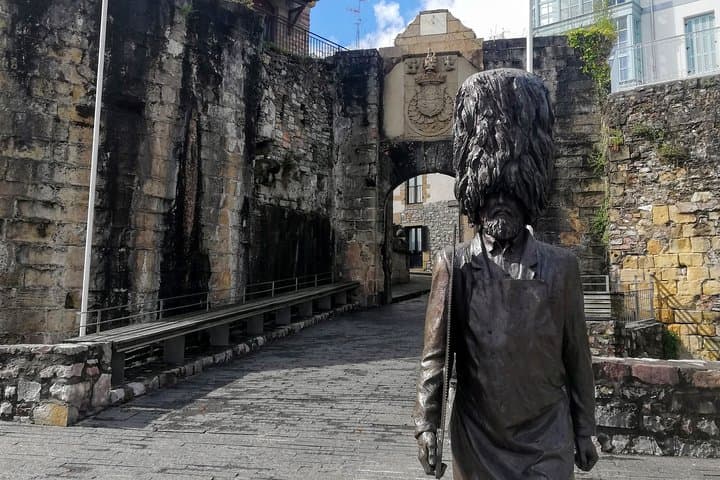 Tour Privado de Hondarribia y Comida en Sociedad Gastronómica — foto 5