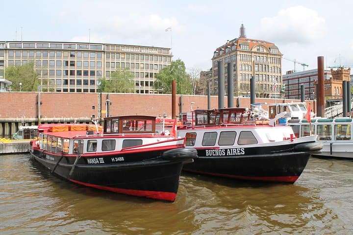 Hamburg Hafenrundfahrt mit einem Barge — Foto 3