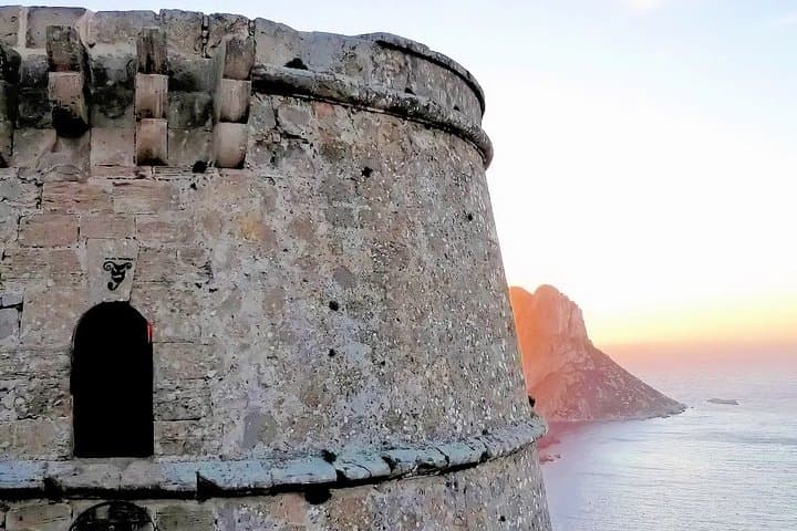 Secretos de Ibiza - Tour en coche de 8 horas — foto 2