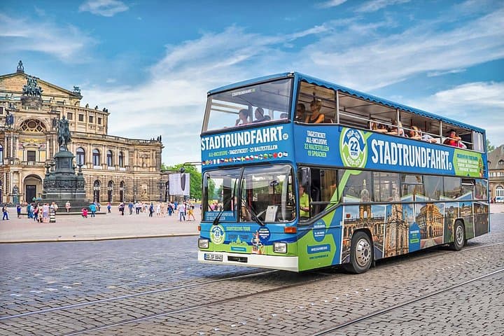 Dresden Hop On Hop Off Stadtrundfahrt - 22 Haltestellen — Foto 2