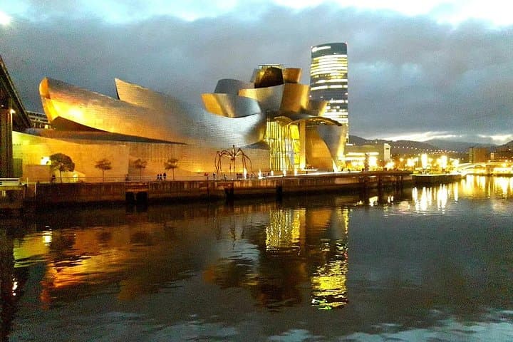 Bilbao: VIP-Zugang zum Guggenheim-Museum — Foto 1
