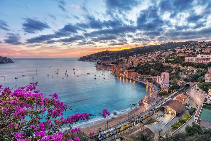 Ganztägige private Tour an der Côte d'Azur: Cannes, Antibes, Nizza, Eze, Monaco