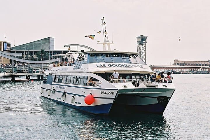 Las Golondrinas Barcelona 60-min Bootstour — Foto 3