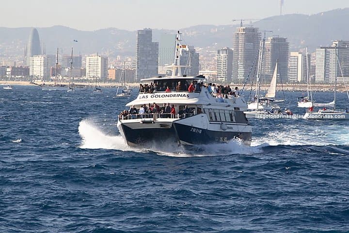 Las Golondrinas Barcelona 60-min Bootstour — Foto 5