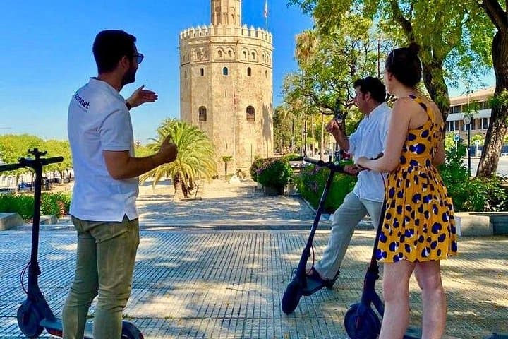 Tour in scooter a Siviglia — foto 2