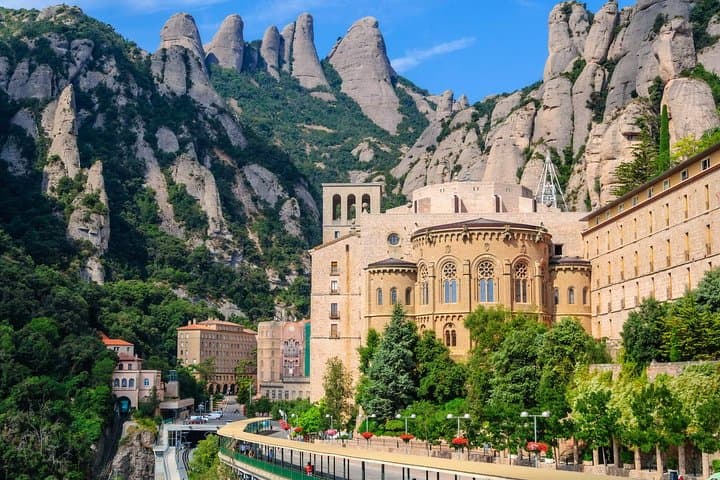 Visite Privée de Montserrat depuis Barcelone avec Prise en Charge — photo 2
