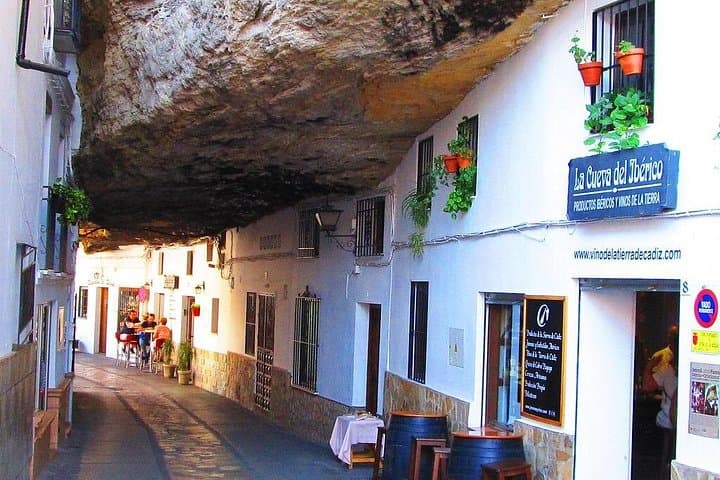 Visite des caves de Ronda et Setenil depuis la Costa del Sol