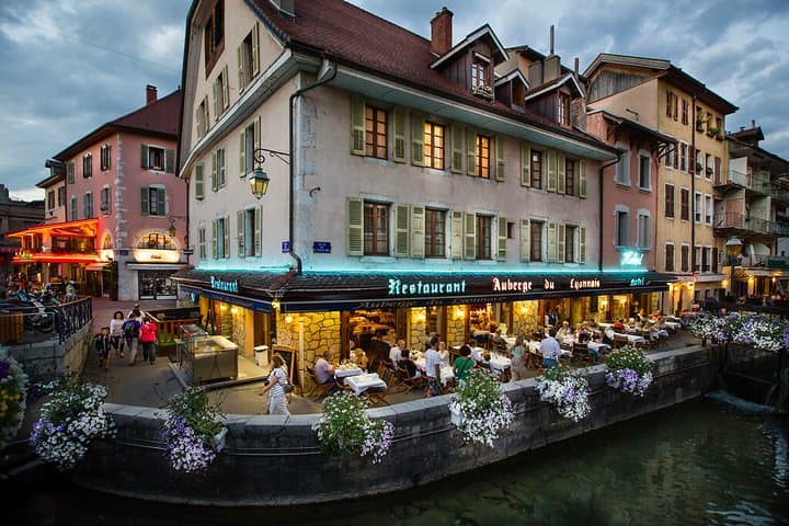 Tour Privado a Pie de 2 Horas en Annecy — foto 4