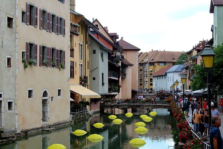Tour Privado a Pie de 2 Horas en Annecy — foto 5