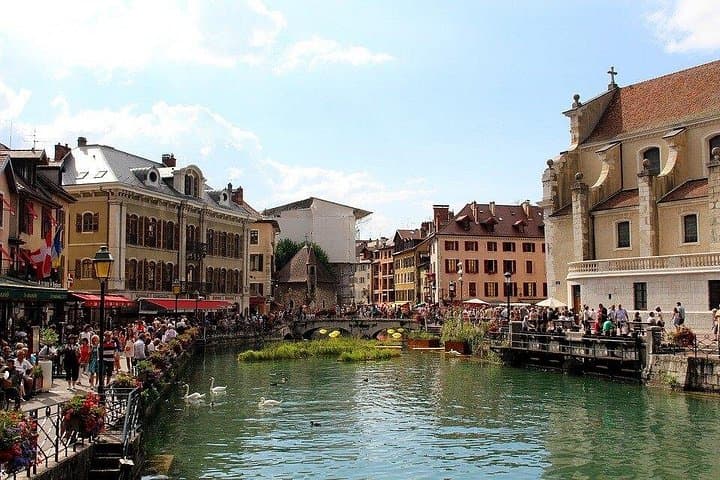 Tour Privado de Día Completo a Perouges y Annecy desde Lyon — foto 5
