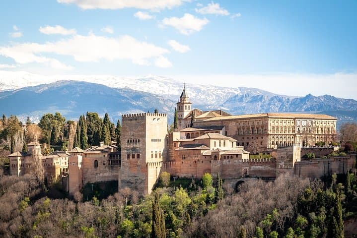 Alhambra Small Group Tour in Granada — photo 2