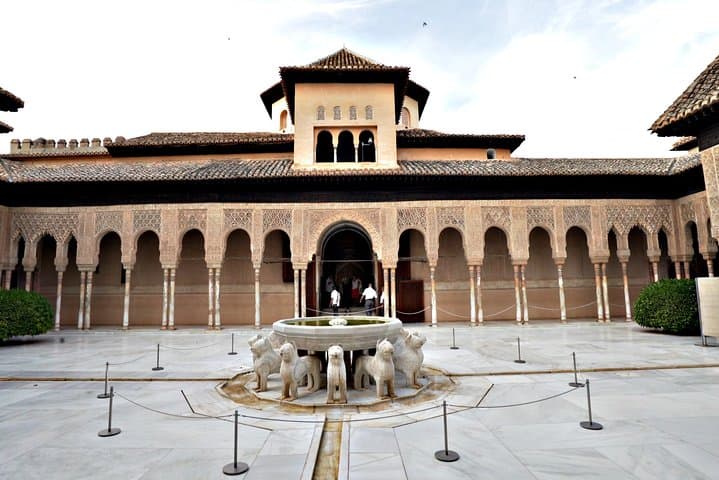 Alhambra Small Group Tour in Granada — photo 1