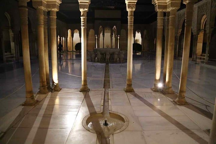 Tour Nocturno Privado de la Alhambra — foto 5