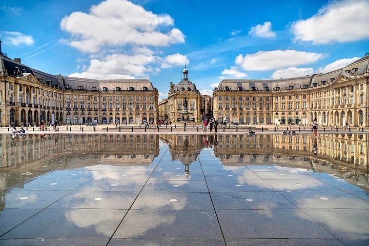 Trasferimento Aeroportuale: Aeroporto di Bordeaux BOD a Bordeaux in Auto di Lusso — foto 5