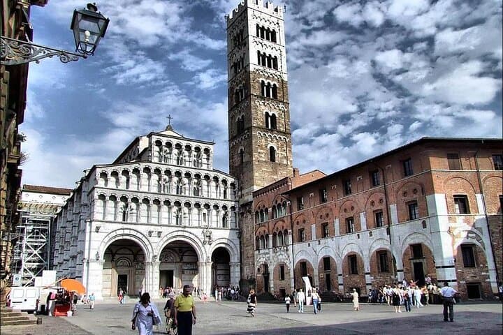 Excursión costera a Pisa y Lucca desde el puerto de Livorno — foto 3