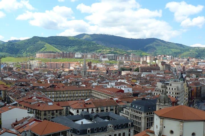 Trasferimento privato di sola andata a Bilbao da/per l'aeroporto