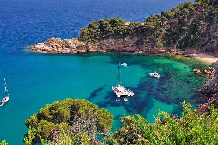 Girona &amp; Costa Brava Small-Group Tour from Barcelona — photo 1