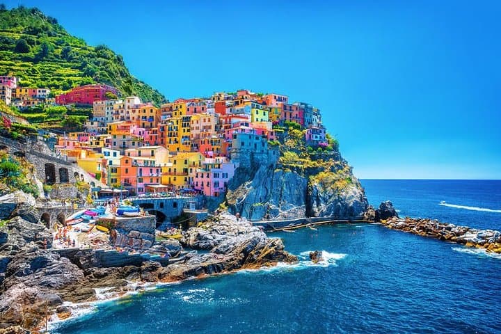 Tour delle Cinque Terre in piccolo gruppo da Pisa